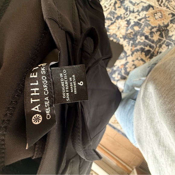 Athleta Chelsea Cargo Skort Black Size 6 Athletic Golf Tennis Travel Skirt - Picture 4 of 4